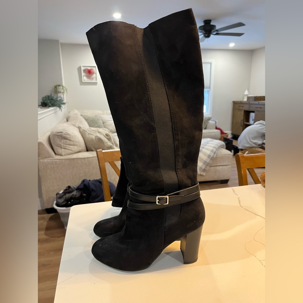 Lauren Conrad Women’s Wide Calf Heeled Boots